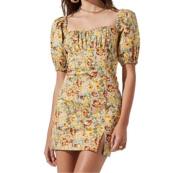 Astr Dresses & Skirts - NWT ASTR The Label Wendy Floral Puff Sleeve Mini Dress